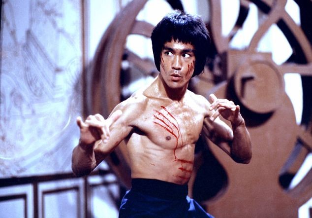 Cliquez sur l'image pour la voir en taille réelle   Nom : 		Bruce-Lee.jpg  Affichages :	1  Taille :		644 Ko  ID : 			772366