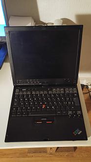 Cliquez sur l'image pour la voir en taille r�elle&nbsp;

Nom : 		lenovo-thinkpad.jpg&nbsp;
Affichages :	251&nbsp;
Taille :		1,19 Mo&nbsp;
ID : 			823731